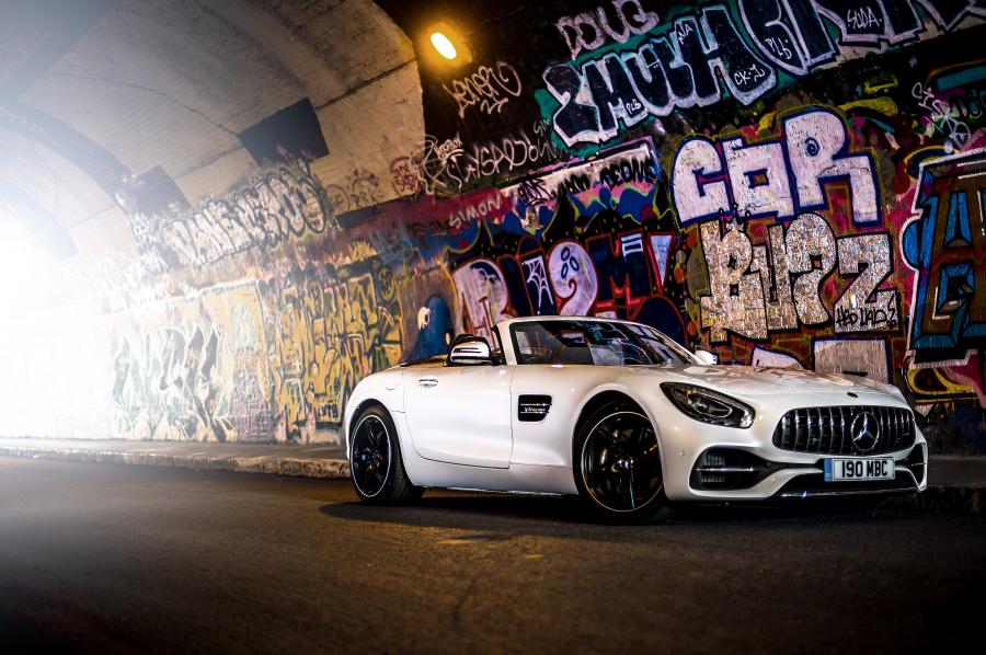  Mercedes-AMG GT Roadster 2017 года  (UK) (фото 12 из 40)